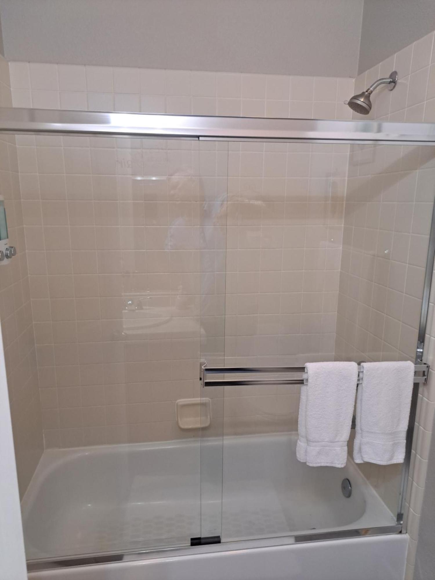 In Law Unit, 2 Bedroom Suite Роузвілл Екстер'єр фото