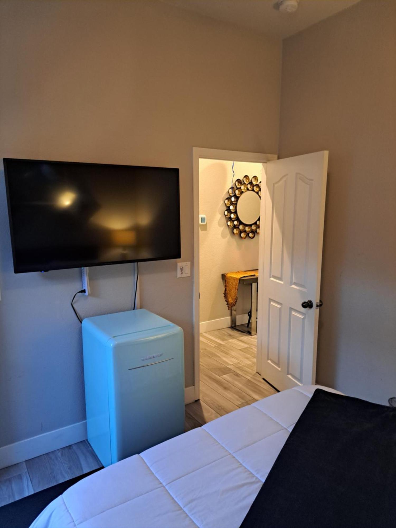 In Law Unit, 2 Bedroom Suite Роузвілл Екстер'єр фото